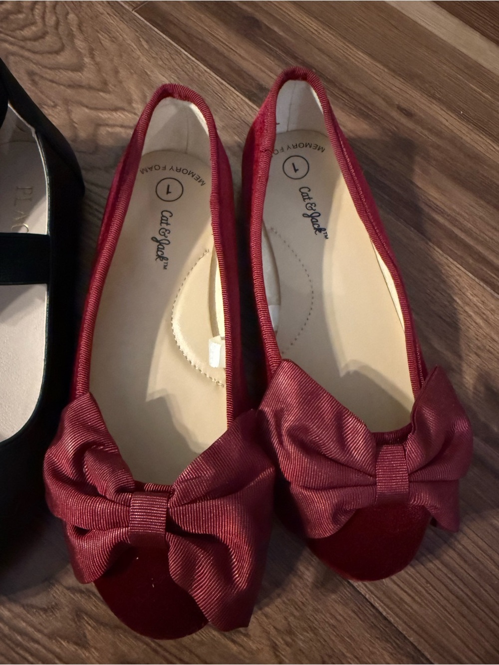 Cat & Jack Kids Burgundy Bow Flats
